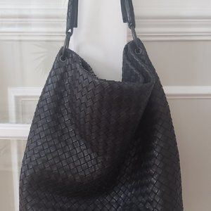 Authentic Bottega Veneta Leather Handbag